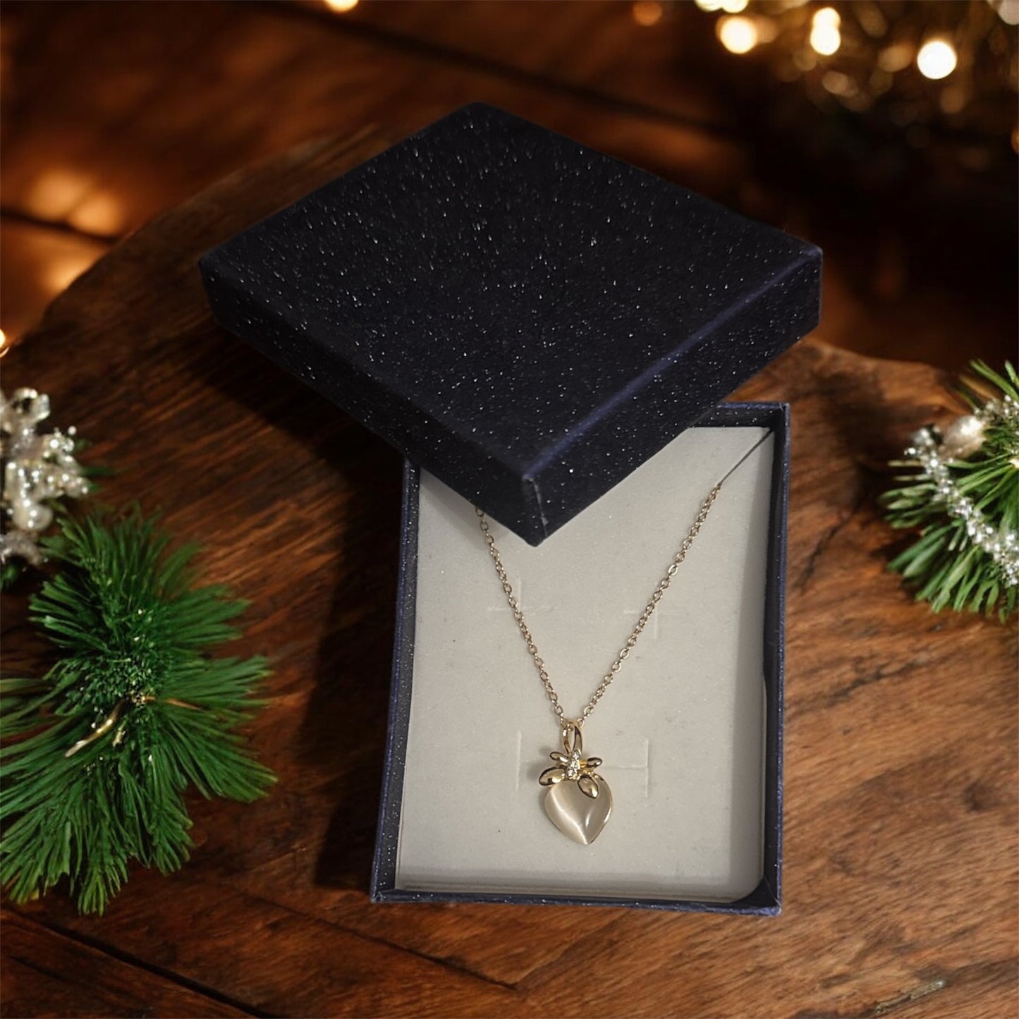 „Колието, което всяка жена тайно си пожелава тази Коледа“