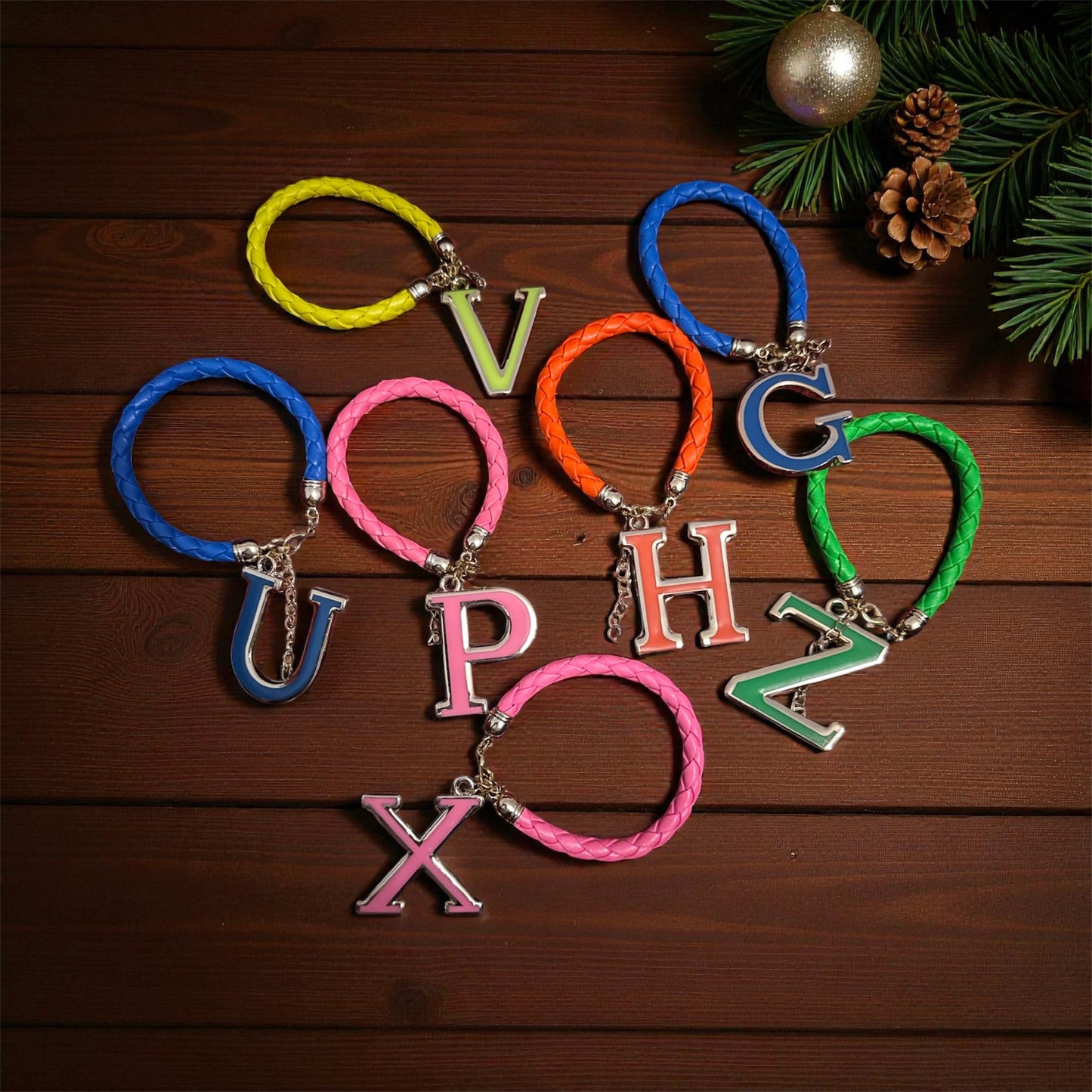 „Последни бройки от най-търсените ключодържатели тази Коледа!“