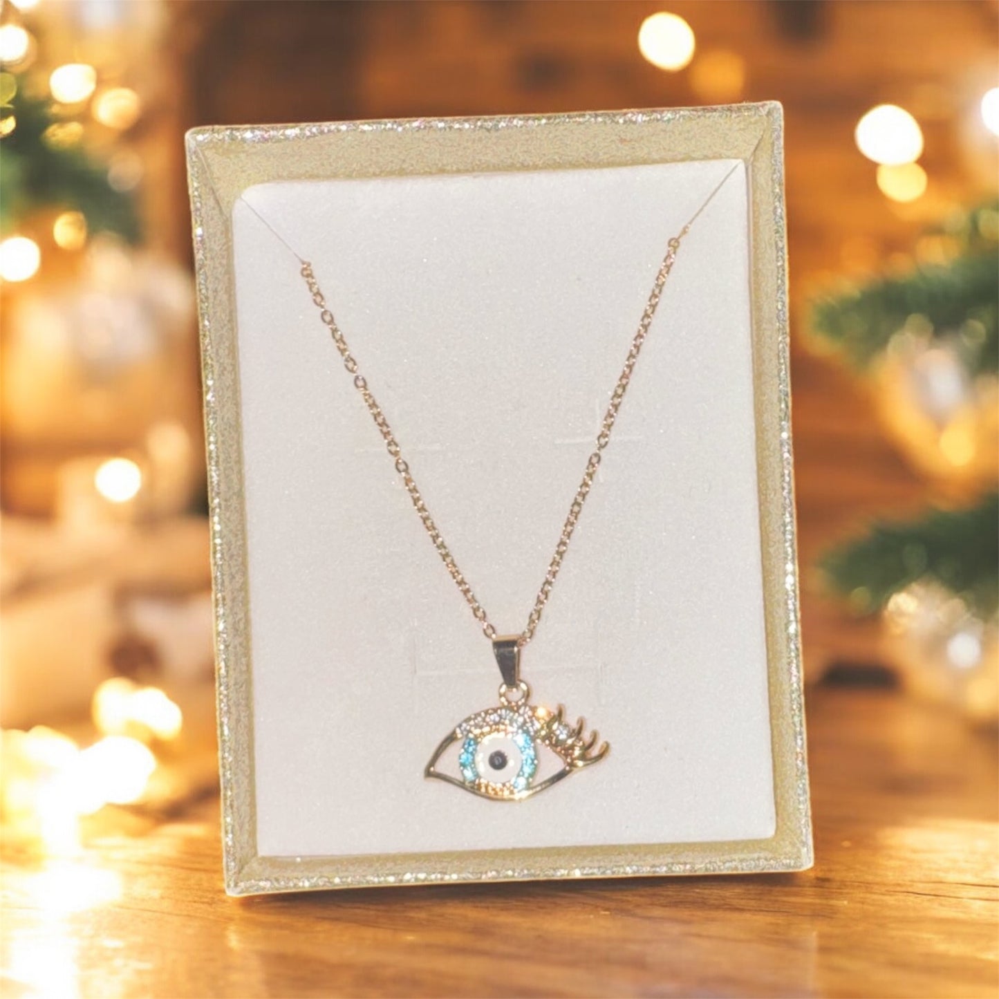 „Лимитирано коледно колие, което свършва за минути“